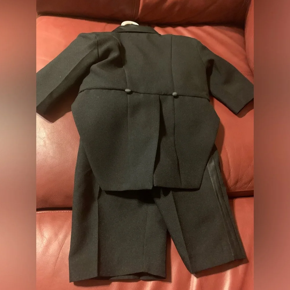 Baby 5-pc black tuxedo. - Picture 2 of 3